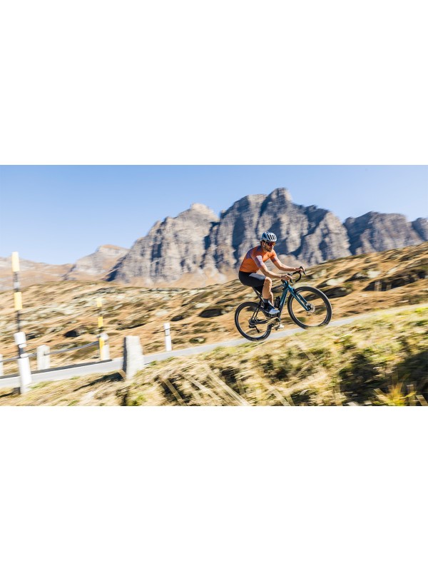 ELEKTRIČNO CESTNO KOLO SCOTT SOLACE ROAD eRIDE 10 2025