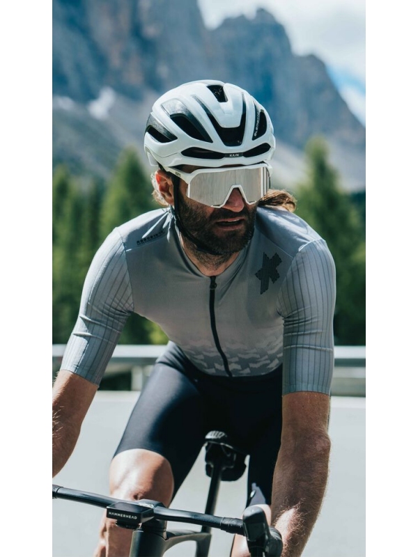 KOLESARSKA ČELADA KASK ELEMENTO white