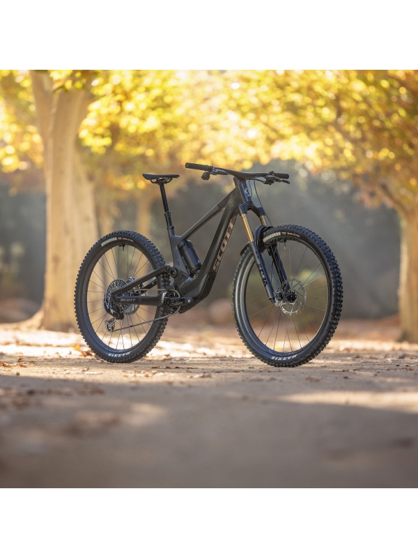 ELEKTRIČNO GORSKO KOLO SCOTT VOLTAGE eRIDE 900 SL 2025